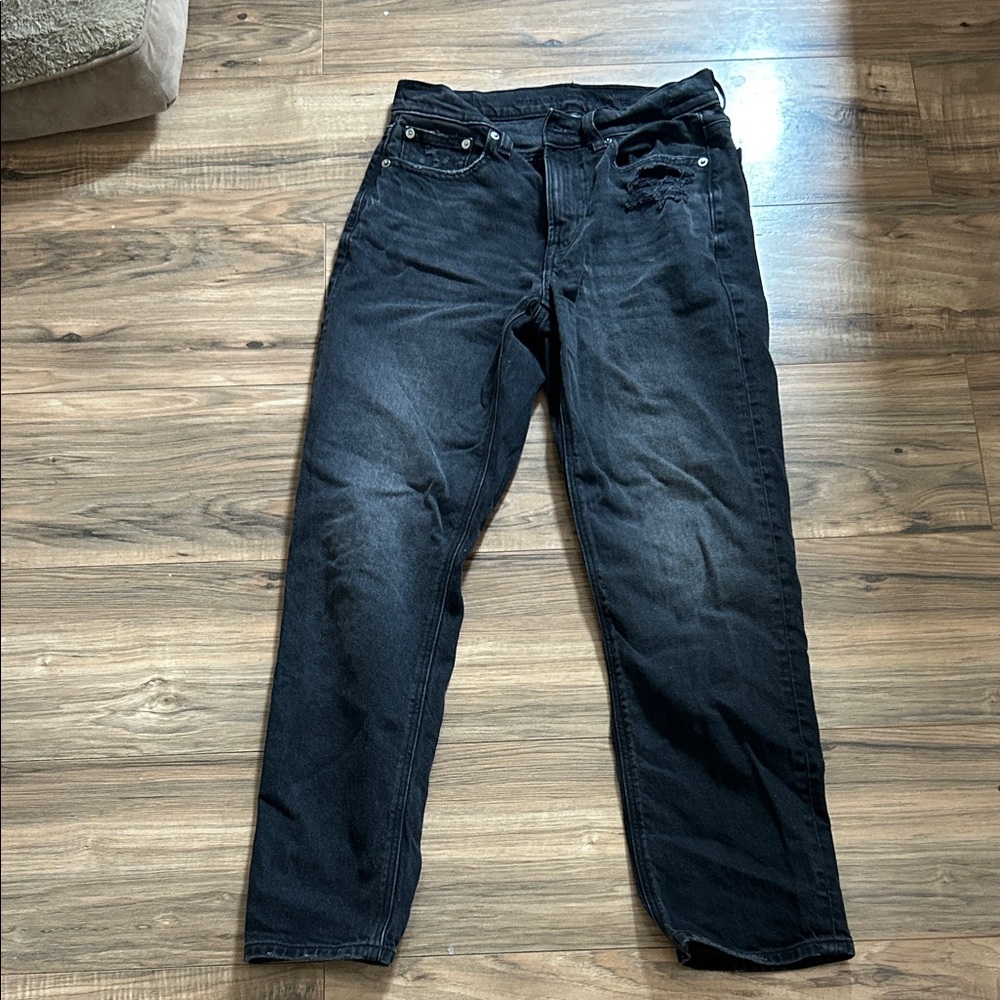 American Eagle Mom Jeans